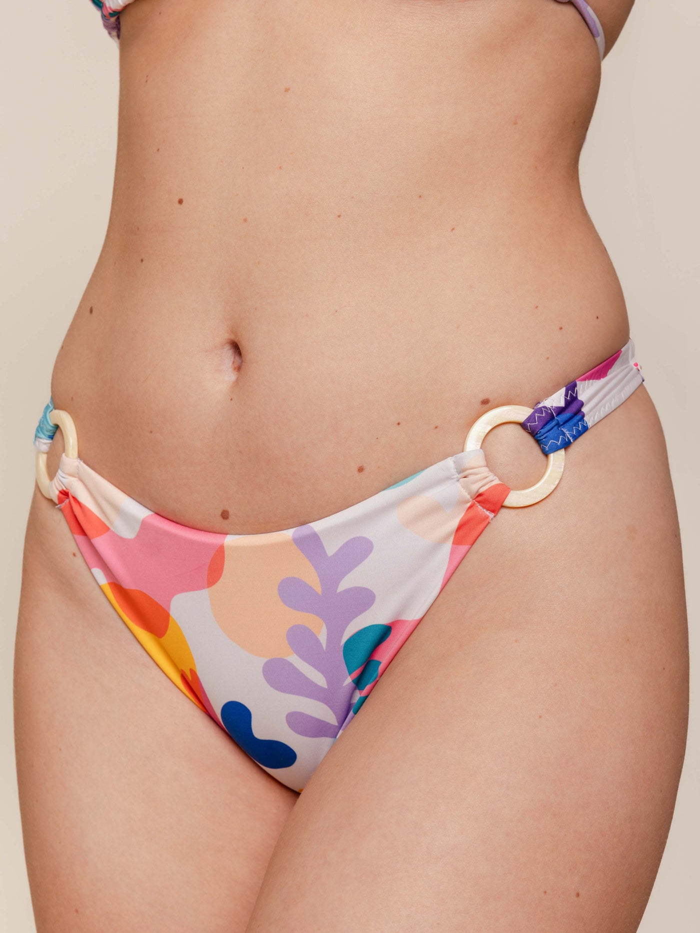Ring Cheeky Bottoms in Celine