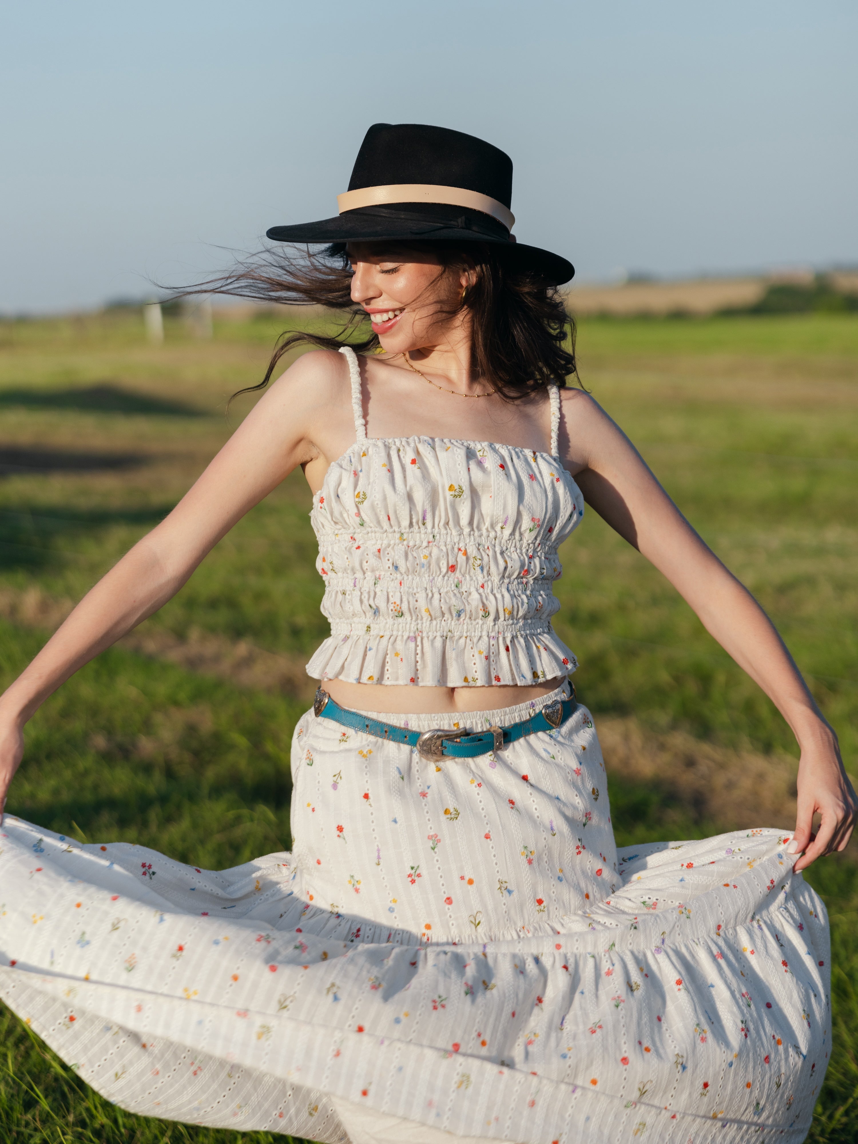 Scrunch Eyelet Top | Kitty and Vibe