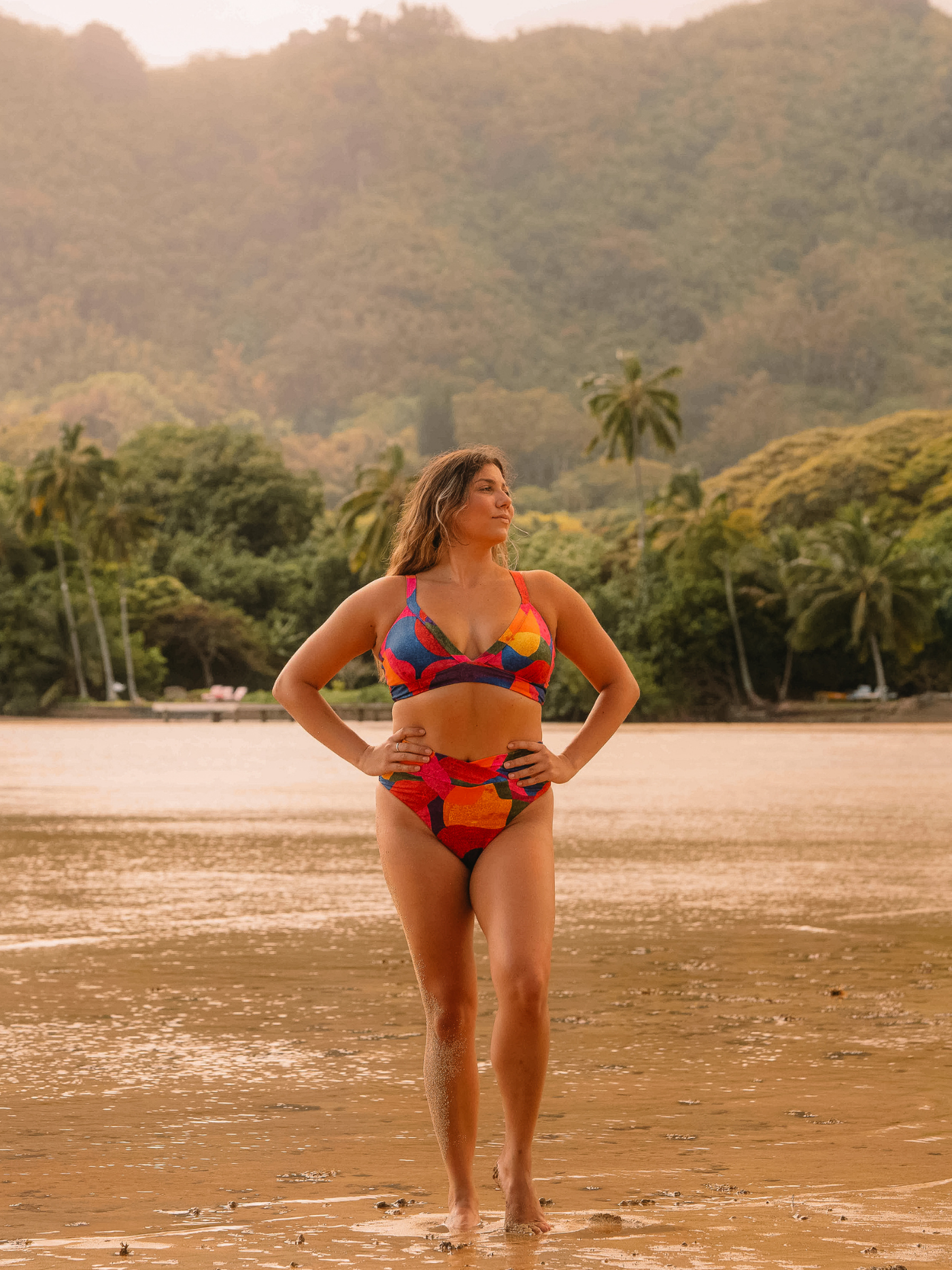 High Hip Crossover Bottoms in Isla