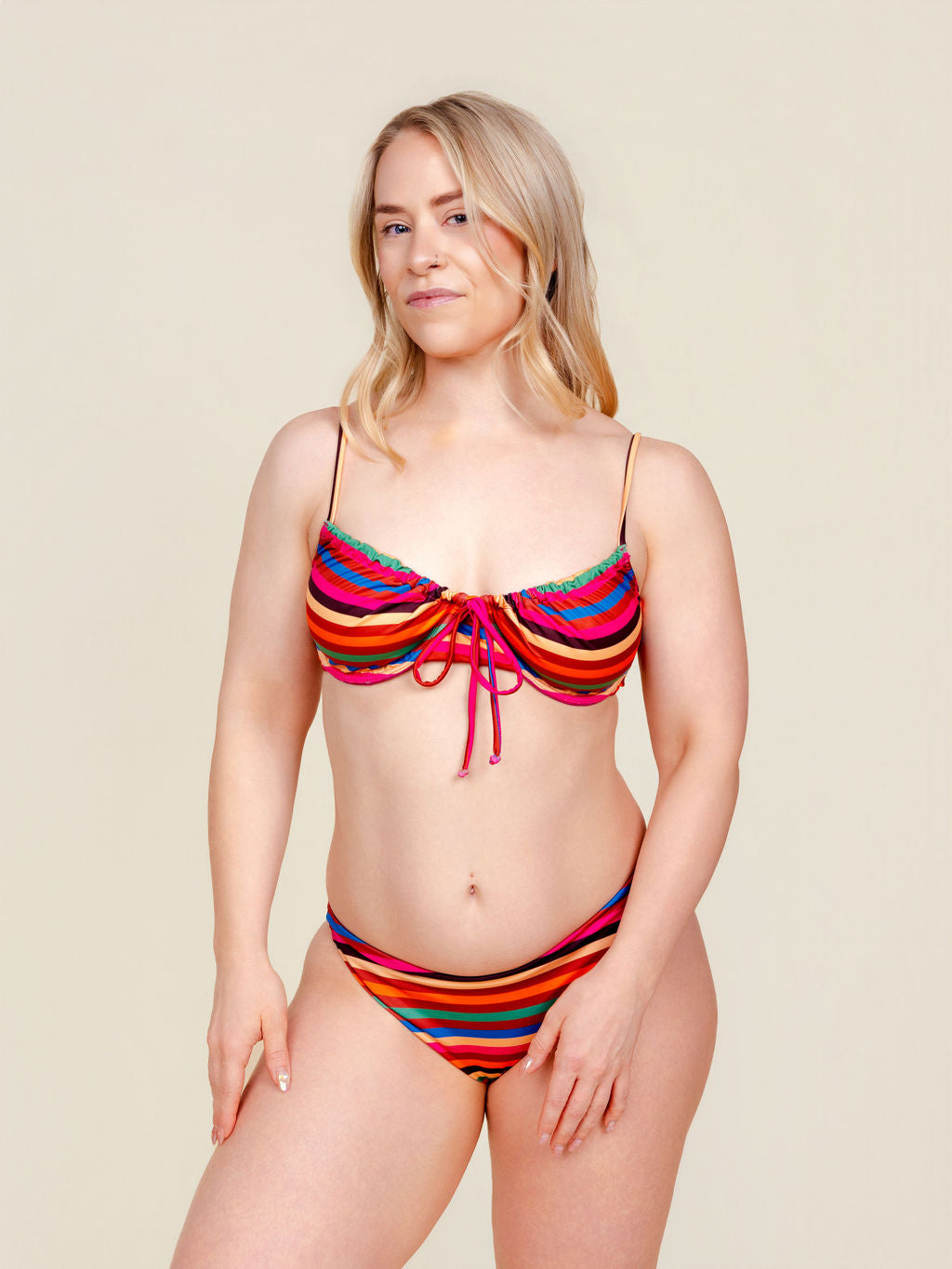 Adjustable Underwire Top in Boardwalk